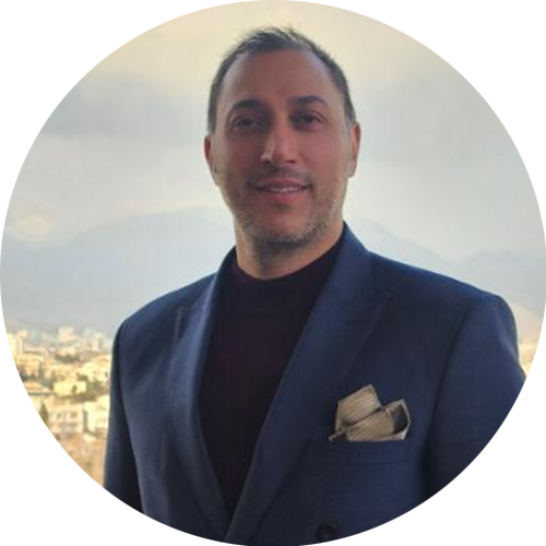 منصور صادقی